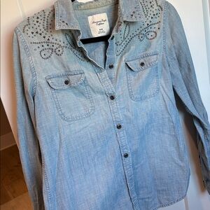 American Eagle Outfitters denim shirt with bronze detail
